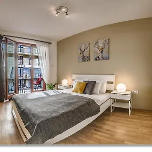 **** Aparthotel Avantgarde Maďarsko