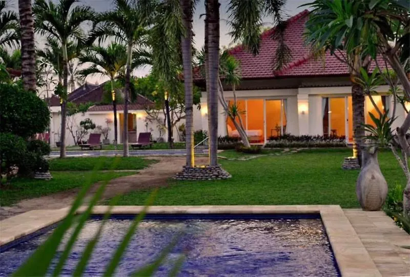 Bali Breezz Hotel Jimbaran  3*, Jimbaran (Bali)